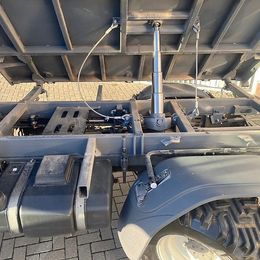 Lindner Traktoren Unitrac 122 LDrive