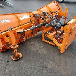 Winterdienstgeräte: SaMASZ Schneepflug PSV 271 UP mit Kommunalplatte gebraucht SaMASZ Schneepflug PSV 271 UP mit Kommunalplatte