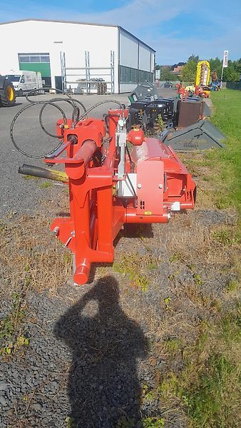 Mulcher: Dücker Heckseitenmulcher USM 18 VR 4 gebraucht Dücker Heckseitenmulcher USM 18 VR 4