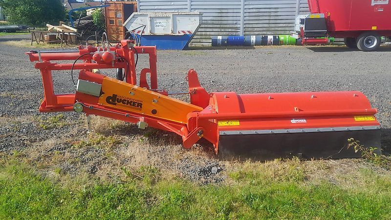 Mulcher: Dücker Heckseitenmulcher USM 18 VR 4 gebraucht Dücker Heckseitenmulcher USM 18 VR 4
